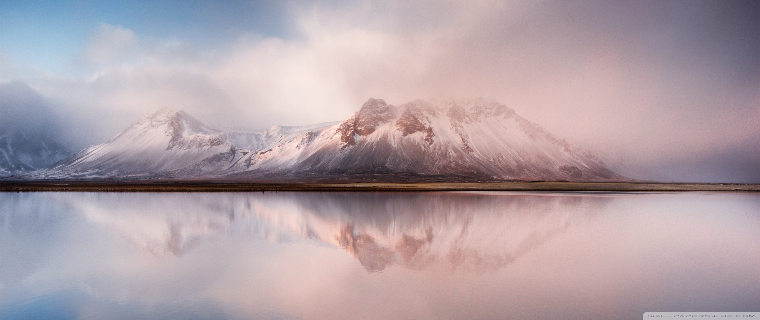 beautiful_icelandic_mountains-wallpaper-2560x1080.jpg